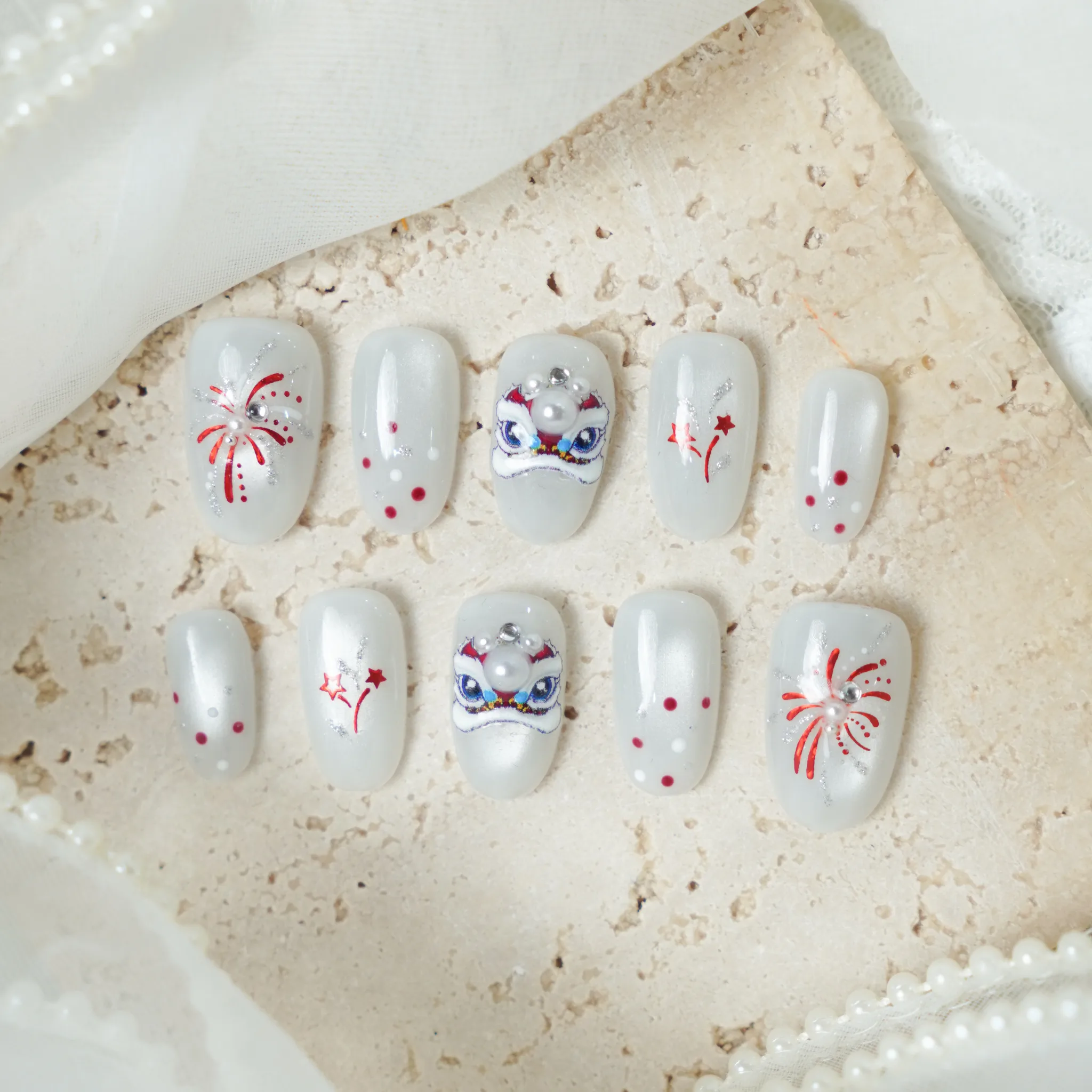 [M243] Nailbox mắt mèo trân châu họa tiết kỳ lân (BST Tết 2026)