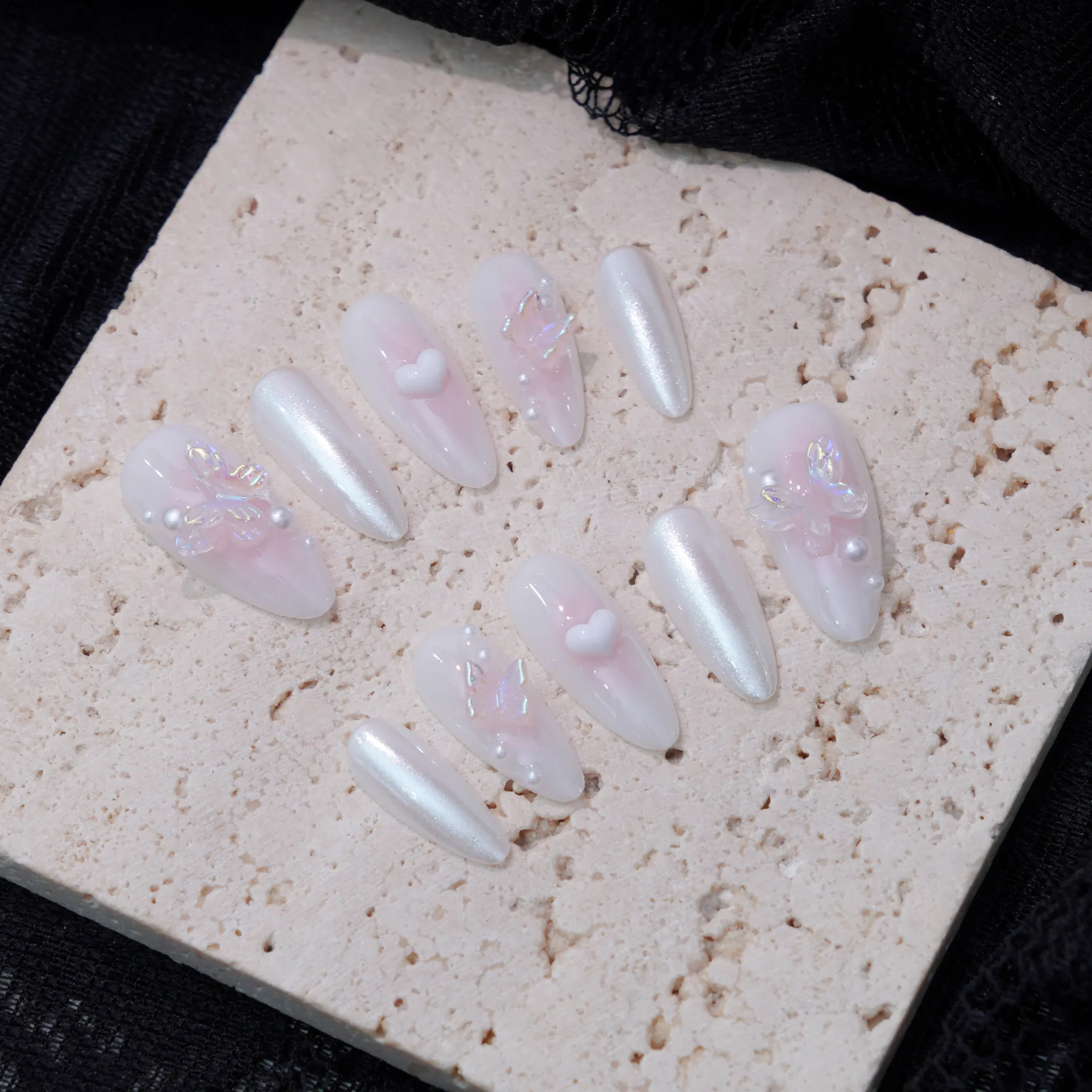 [M230] Nailbox tráng gương mix trắng gạo lòng đào đính hồ điệp