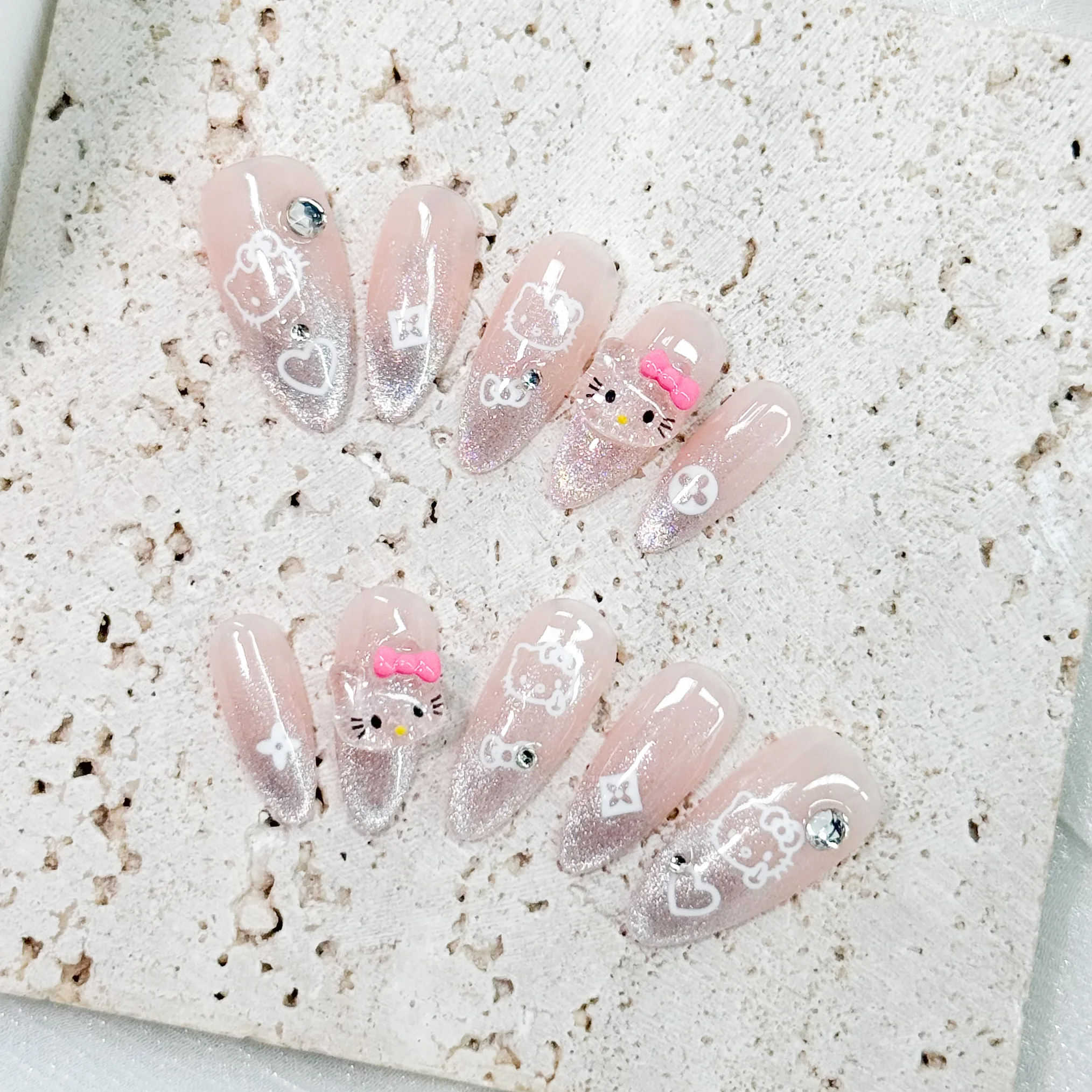 [M218] Nailbox Hello Kitty mắt mèo dễ thương