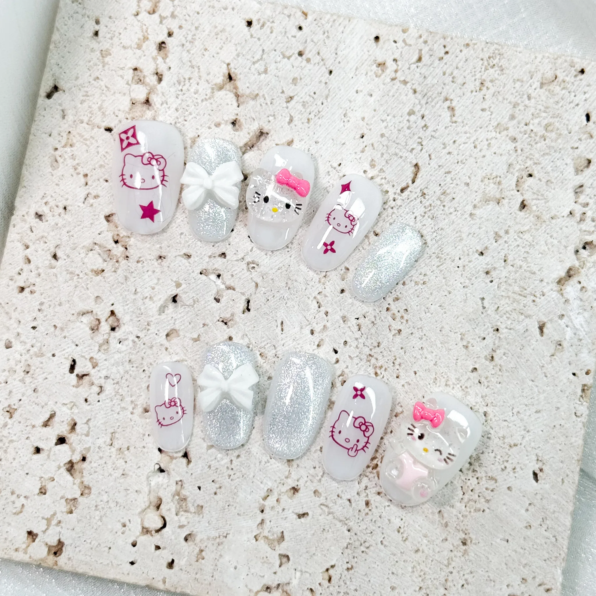 [M215] Nailbox Hello Kitty đính nơ