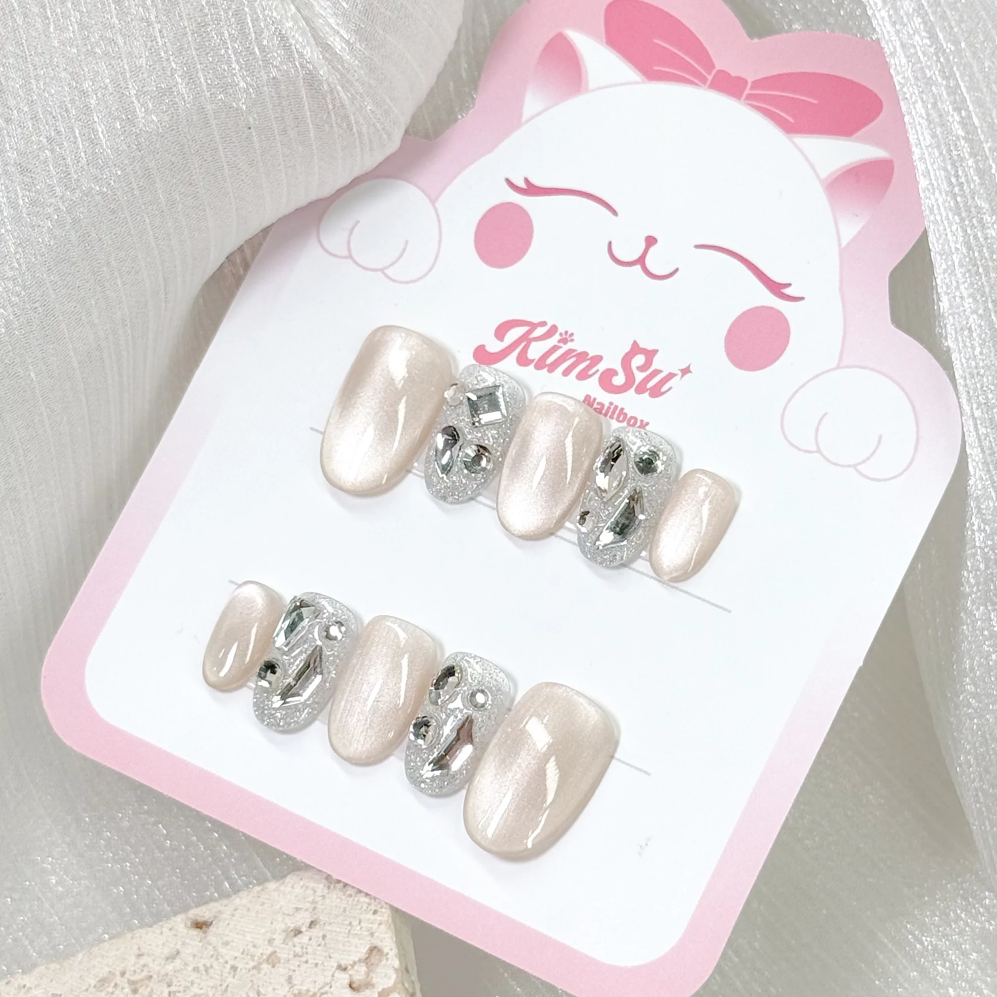 [M213] Nailbox thiết kế mắt mèo đính đá