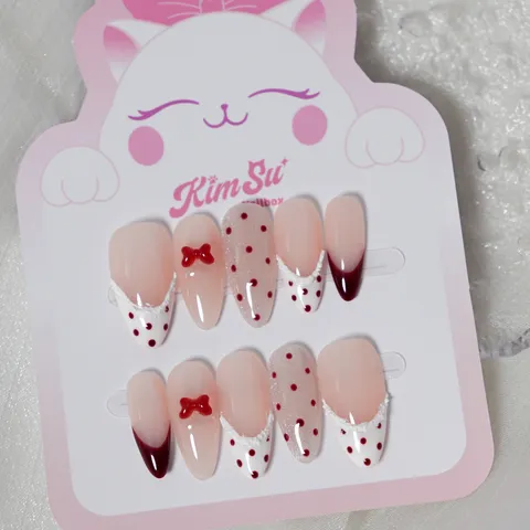 [M198] Nailbox thiết kế nơ đỏ chấm bi mắt mèo