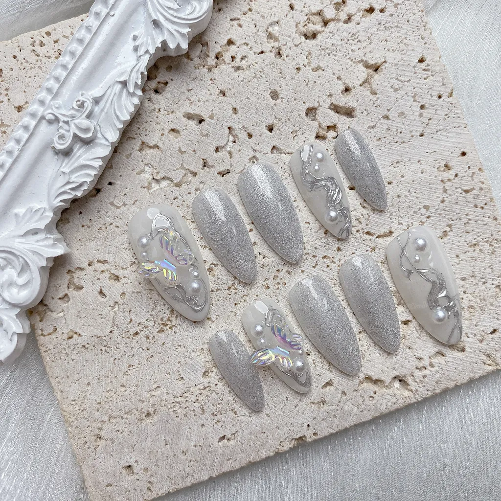 [M092] Nailbox kỷ yếu mắt mèo đính hồ điệp