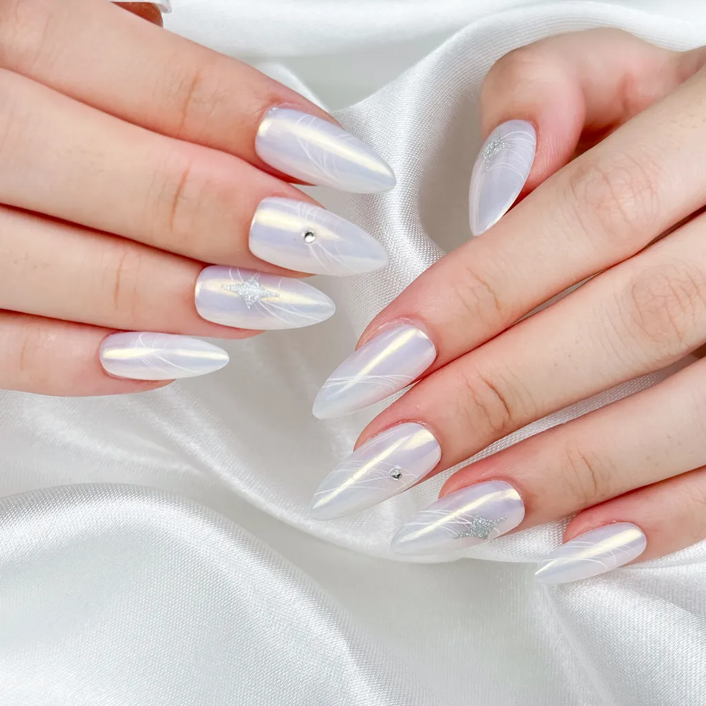 [M087] Nailbox tráng gương đính đá