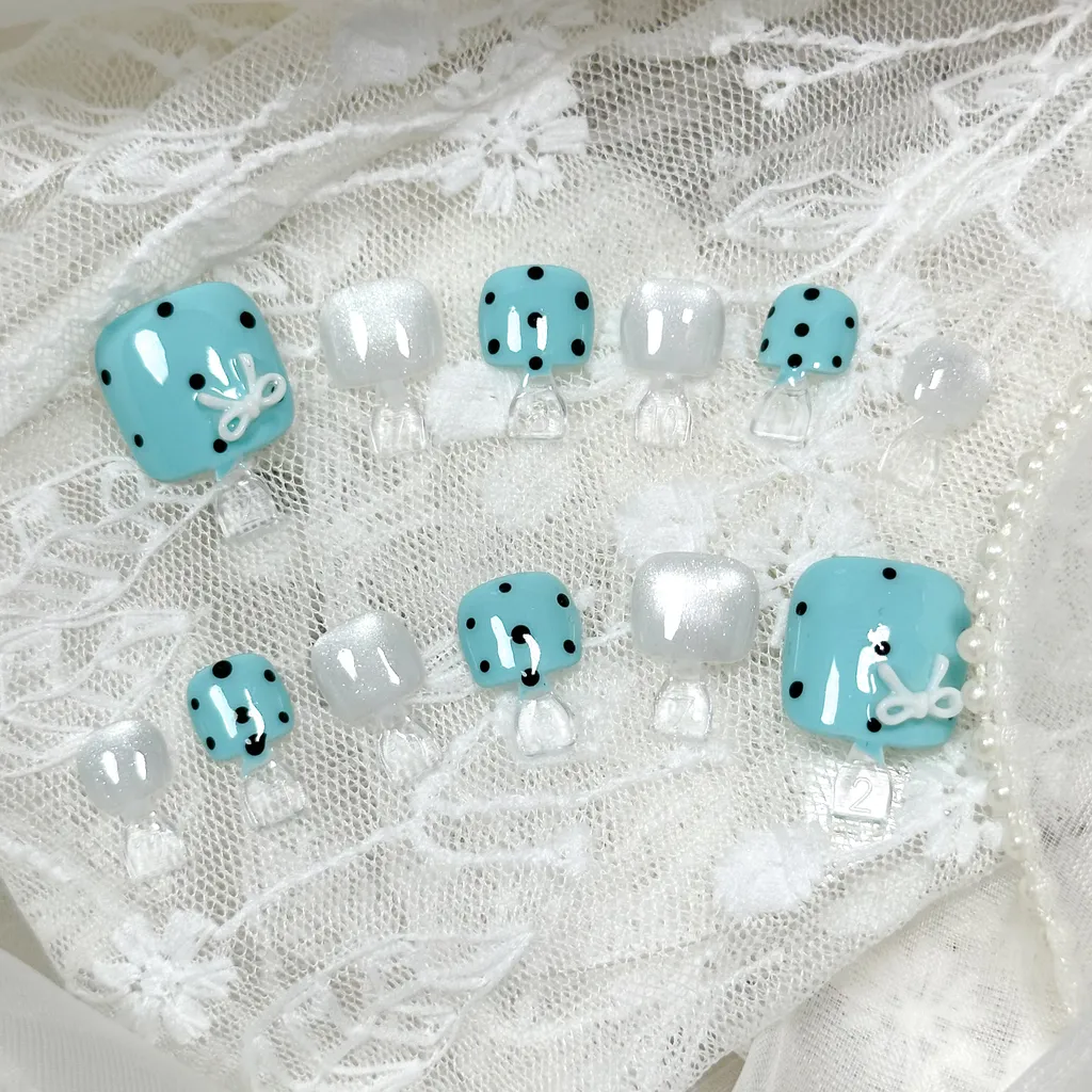 [M269] Nailbox chân màu Tiffany đính nơ chấm bi