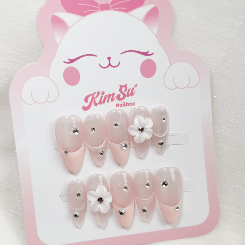 [M279] Nailbox mắt mèo hoa nổi dịu dàng